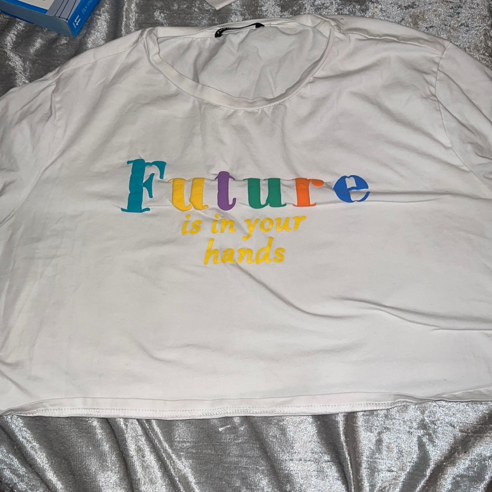 White letter block shirt